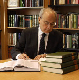 Farhad Daftary