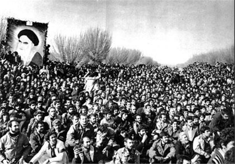 انقلابیون سال 57 چگونه رسانه ملی کشور را به دست گرفتند؟ | مرکز دائرةالمعارف  بزرگ اسلامی